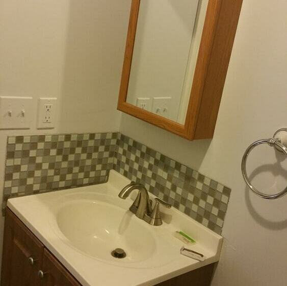 酒店 12 Ashworth Ave