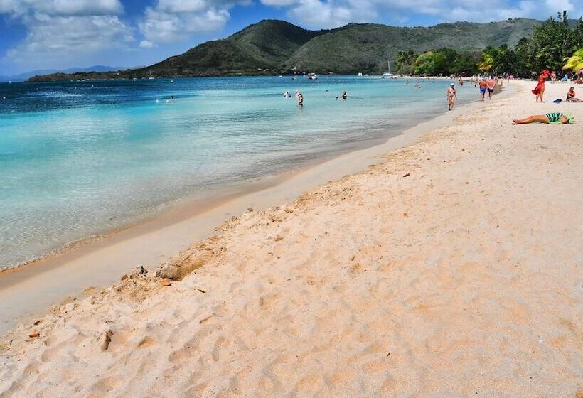 هتل Airstream Paradise