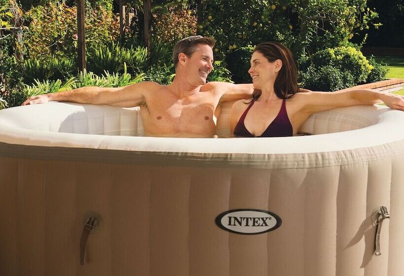 هتل Airstream Paradise