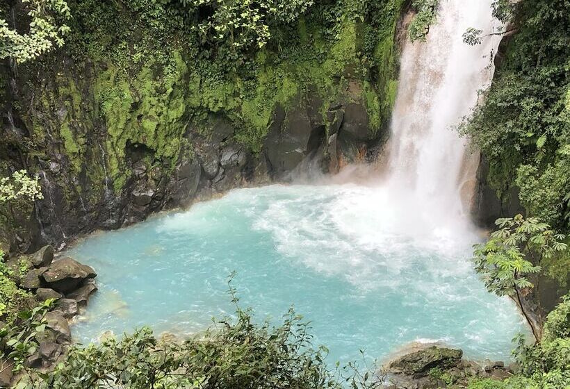 هتل Kakao Lodge & Garden Río Celeste