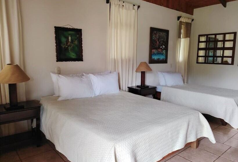 هتل Kakao Lodge & Garden Río Celeste