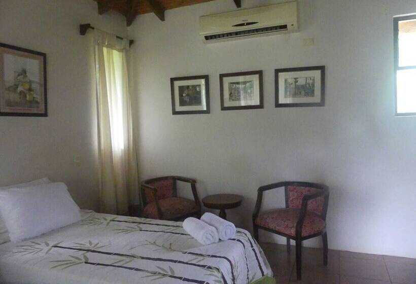 هتل Kakao Lodge & Garden Río Celeste