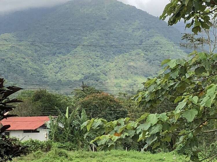 هتل Kakao Lodge & Garden Río Celeste