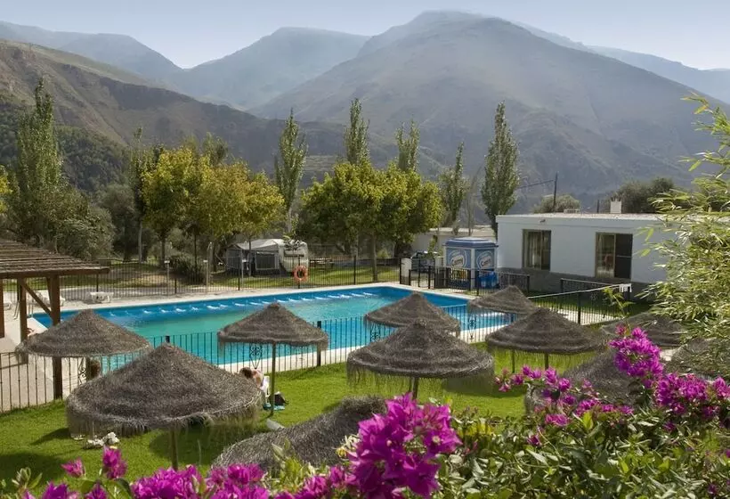 Hotelli Camping Orgiva