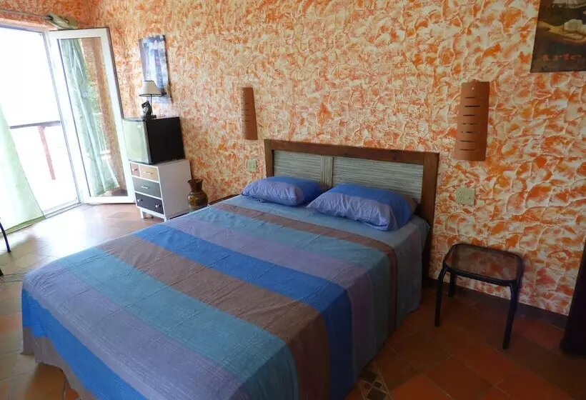 هتل El Faro Apartment