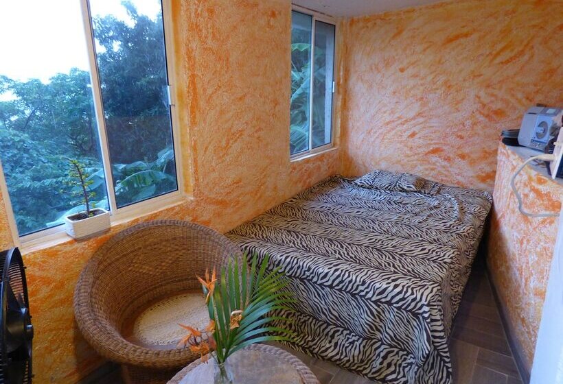 هتل El Faro Apartment