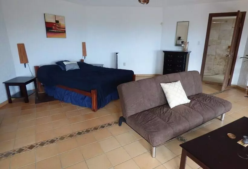 هتل El Faro Apartment