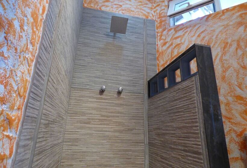 هتل El Faro Apartment