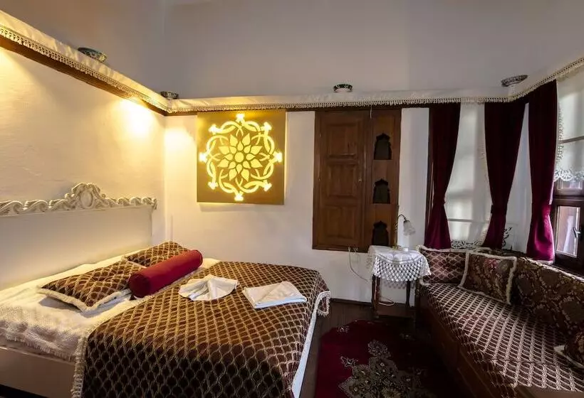 Hotelli Havuzlu Asmazlar Konagi