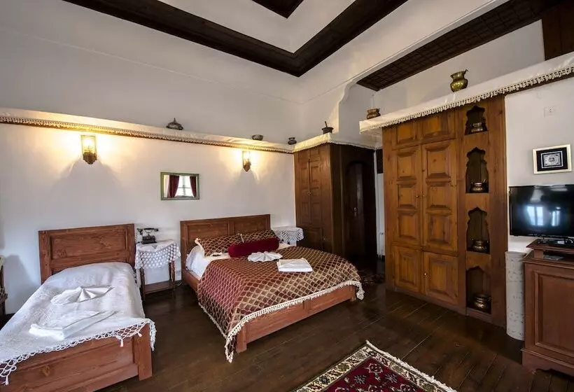 Hotelli Havuzlu Asmazlar Konagi