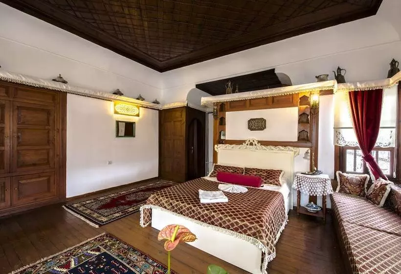 Hotelli Havuzlu Asmazlar Konagi