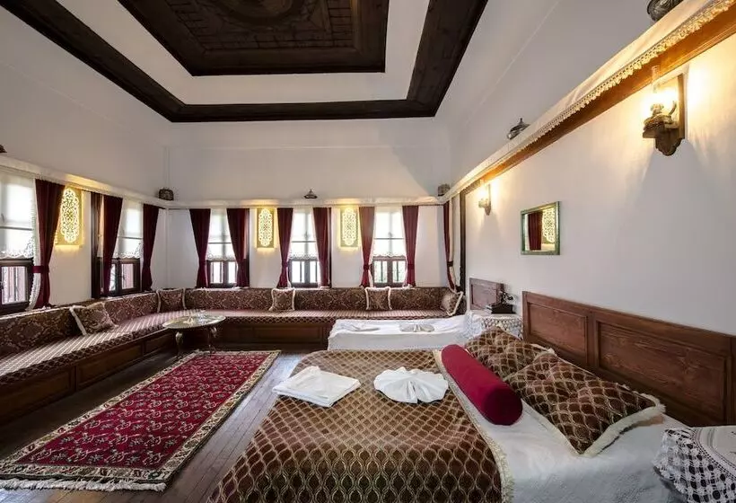 Hotelli Havuzlu Asmazlar Konagi