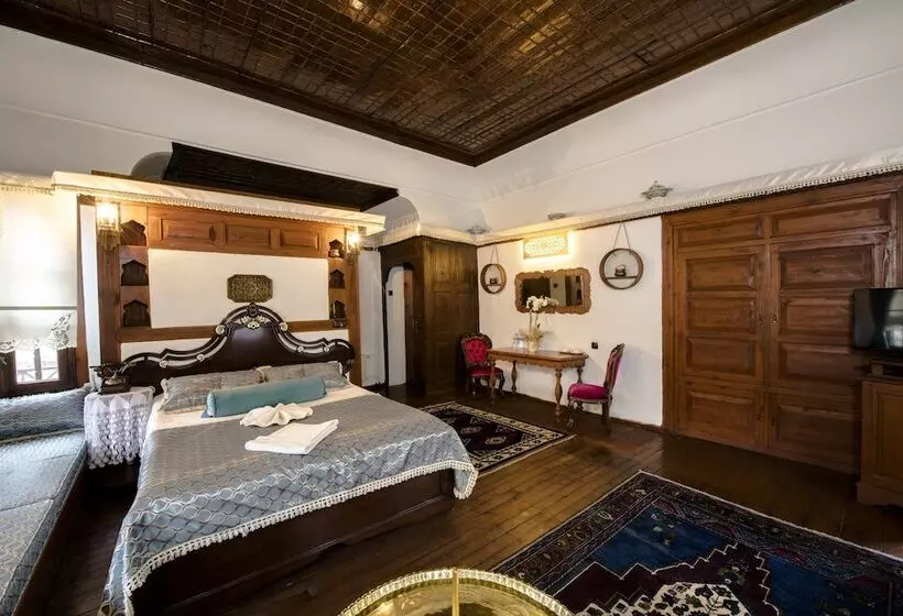 Hotelli Havuzlu Asmazlar Konagi