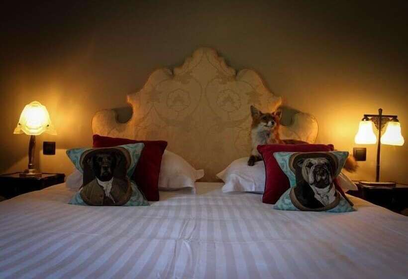 Отель Hôtel Les Biches