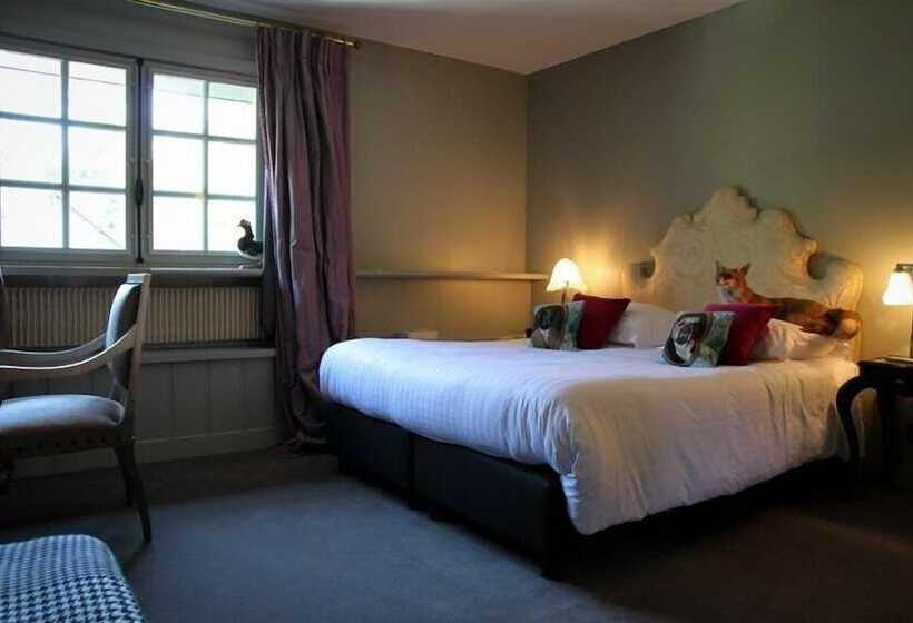 Отель Hôtel Les Biches