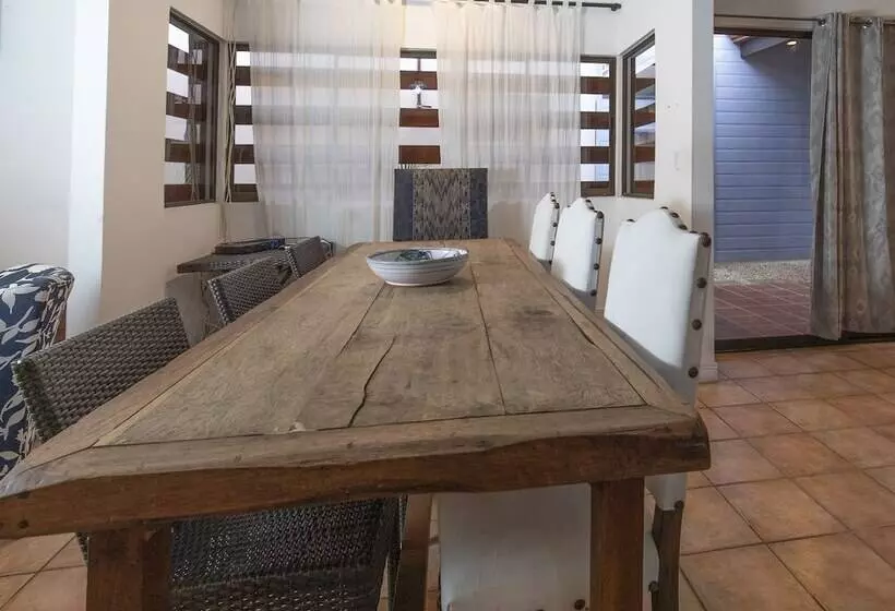 Hotelli Numu Cabinas