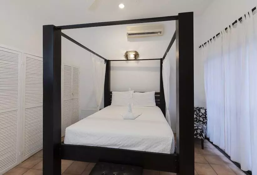 Hotelli Numu Cabinas