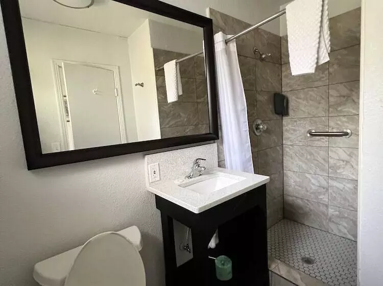 Motelli Oak Tree Inn