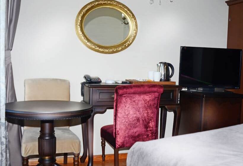 Otel Tahir Aga Konagi