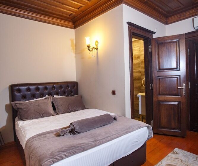 Otel Tahir Aga Konagi