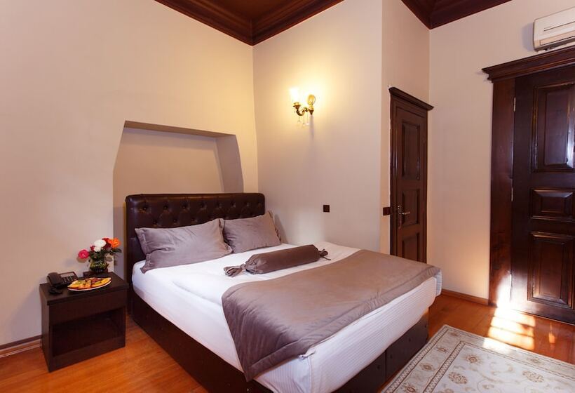 Otel Tahir Aga Konagi