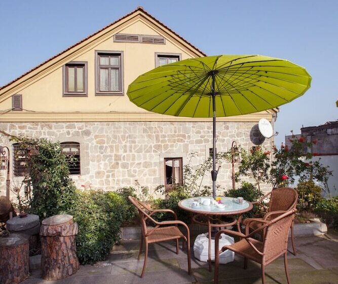 Otel Tahir Aga Konagi