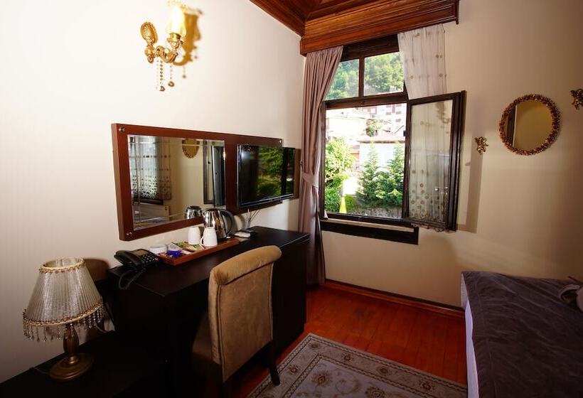 Otel Tahir Aga Konagi