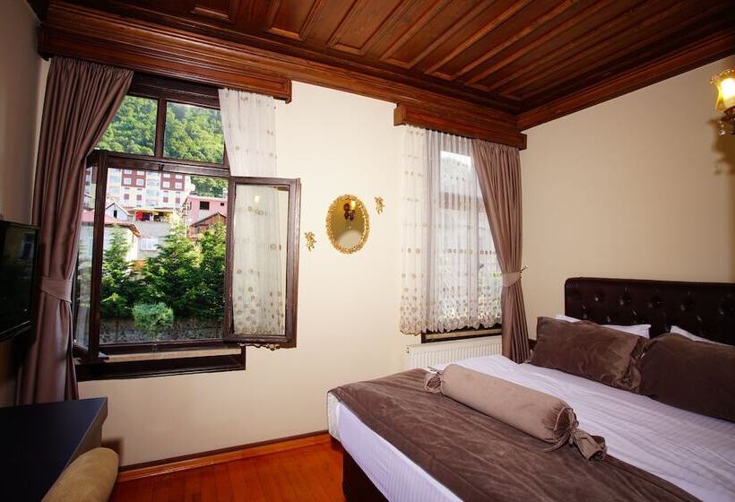 Otel Tahir Aga Konagi