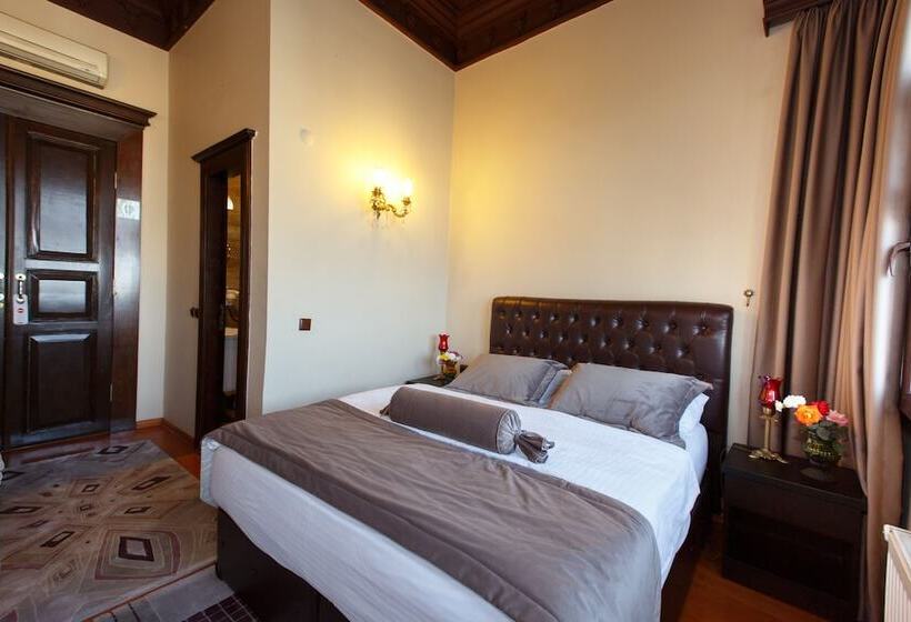 Otel Tahir Aga Konagi