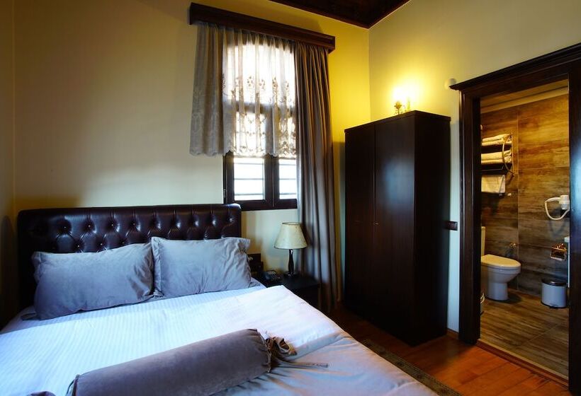 Otel Tahir Aga Konagi