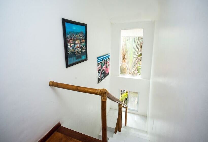 Pansiyon Mabuhay Beach House