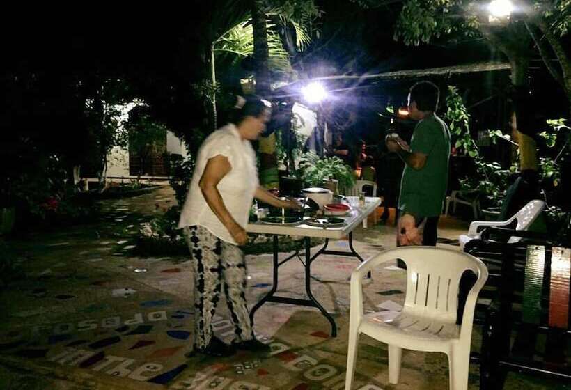 Posada Come So In The Bush