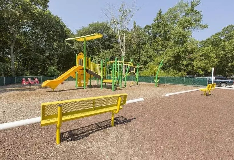 Sun Retreats Seashore