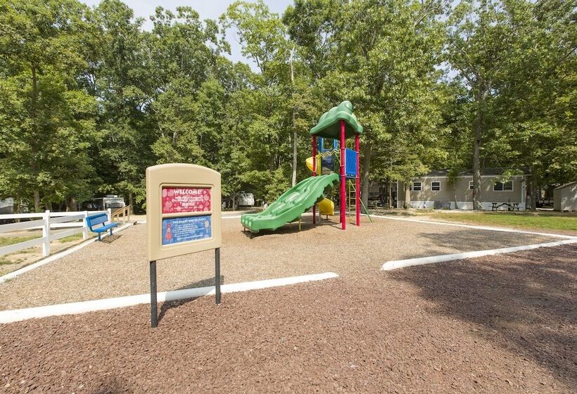 Sun Retreats Seashore