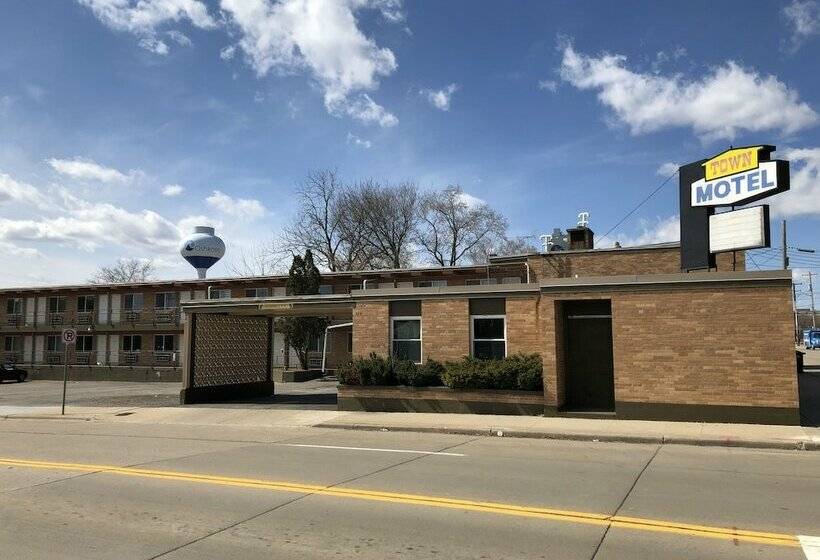 Town Motel