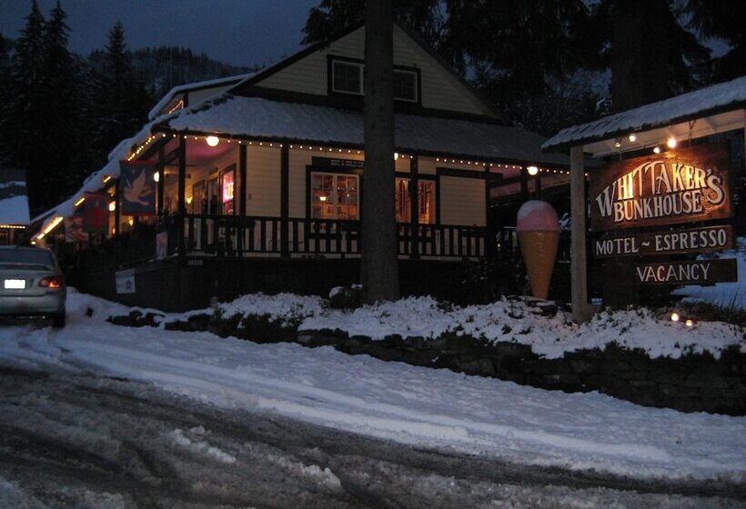 Whittaker S Motel & Historic Bunkhouse