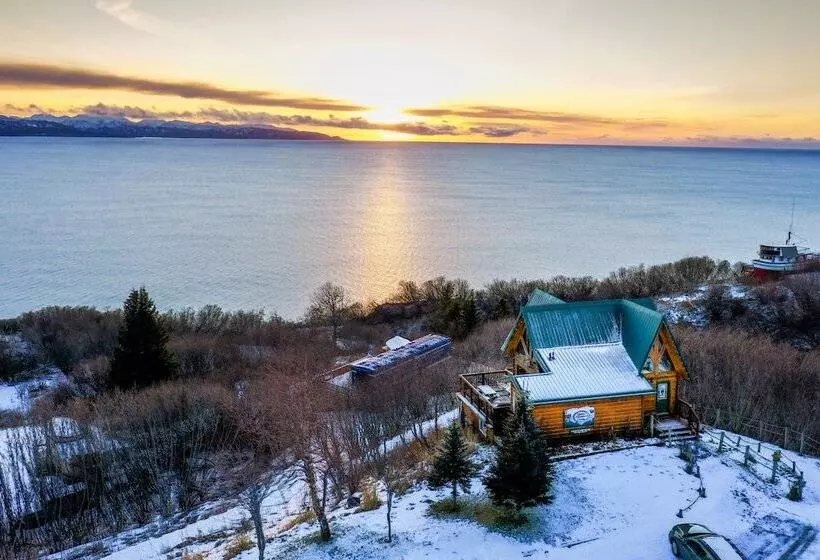 Alaska Adventure Cabins