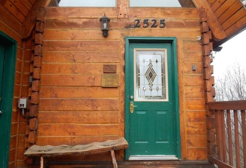 Alaska Adventure Cabins