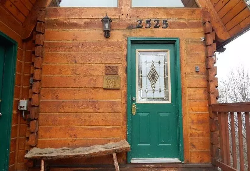 Alaska Adventure Cabins