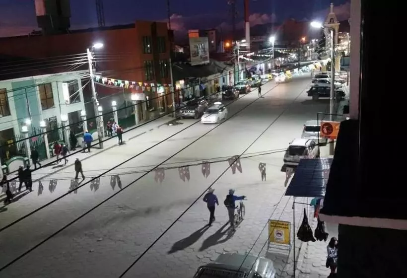 هاستل De Sal Reina Del Salar