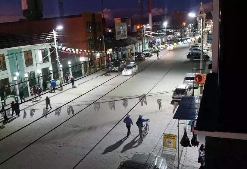 هاستل De Sal Reina Del Salar