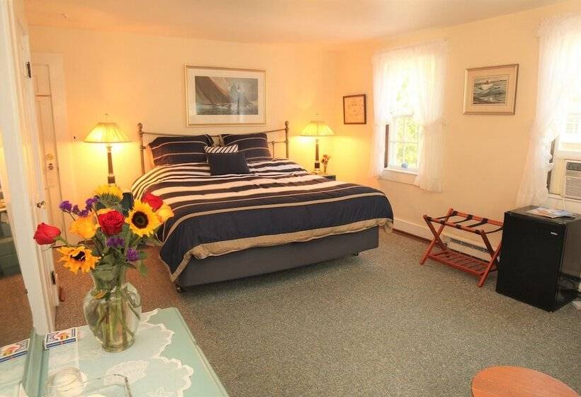 تختخواب و صبحانه The Barnacle Inn