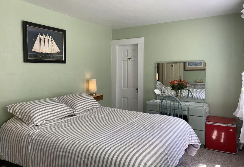 تختخواب و صبحانه The Barnacle Inn