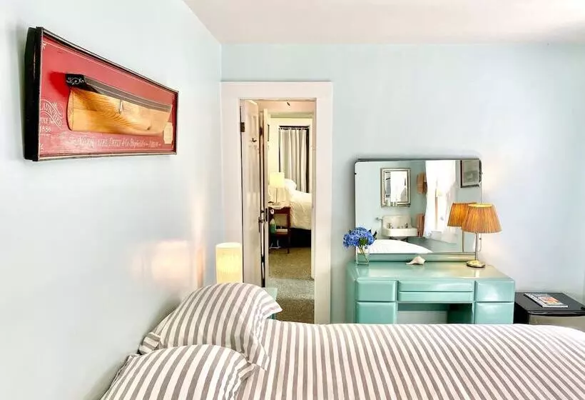 ベッドアンドブレックファースト The Barnacle Inn