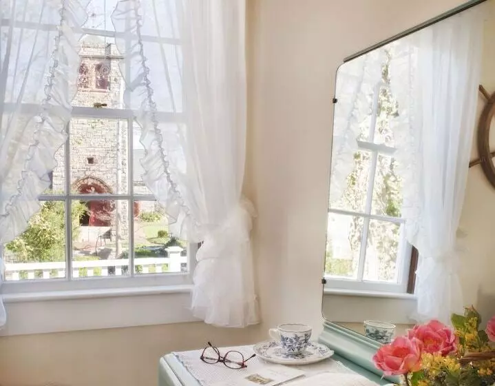 ベッドアンドブレックファースト The Barnacle Inn