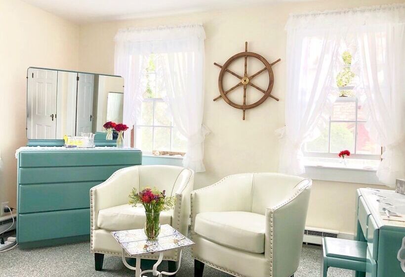 تختخواب و صبحانه The Barnacle Inn