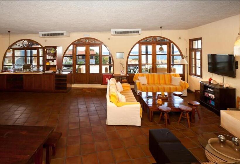 Giorgi S Blue Apartments