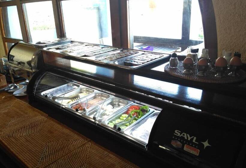 Giorgi S Blue Apartments