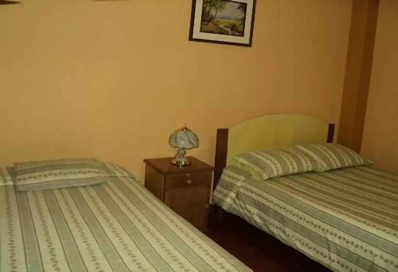 Hostal Residencial Verónica