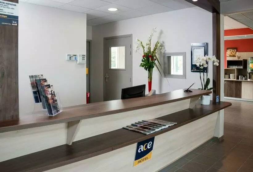 ホテル Ace Hôtel Caen Nord Mémorial